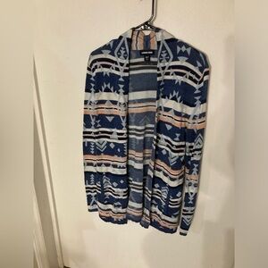 Land’s end long sleeve cardigan in Aztec print in a size Medium